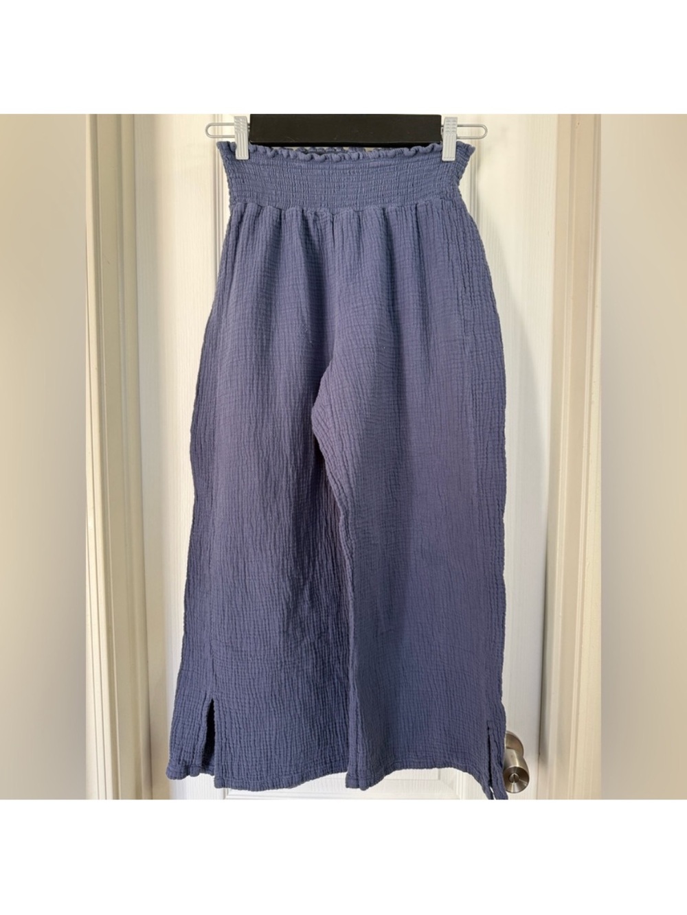 Just Living Periwinkle Blue Lightweight Cropped Wide Leg Pants Smocked Waist Med